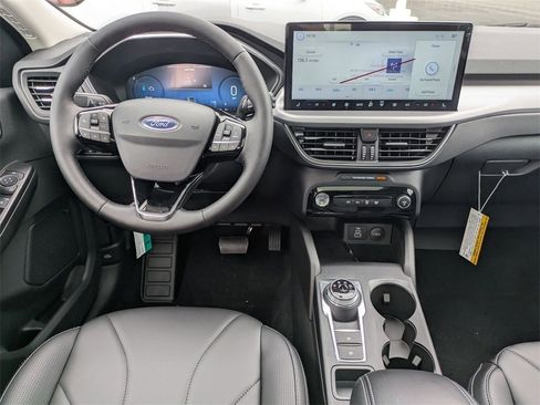 New 2025 Ford Escape Platinum w/ Premium Technology Package image 18