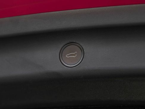 Used 2021 Tesla Model Y 2WD image 60