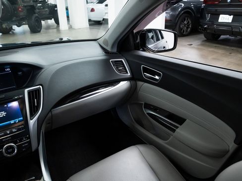 Used 2019 Acura TLX 2.4L Technology Pkg image 11