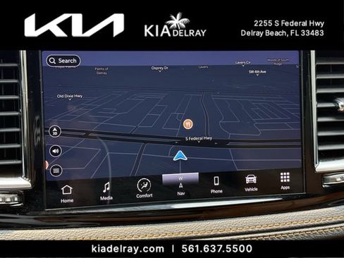 Used 2023 Chrysler Pacifica Pinnacle FWD image 21