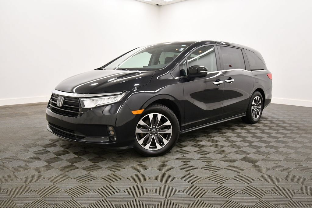 Certified 2024 Honda Odyssey EX-L image 2