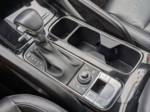 Used 2023 Kia Telluride S image 17