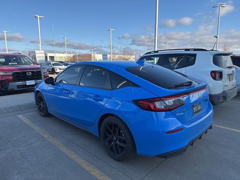 Used 2025 Honda Civic Sport image 3