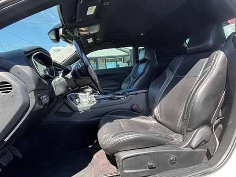 Used 2018 Dodge Challenger GT w/ Driver Convenience Group AWD/4WD image 11