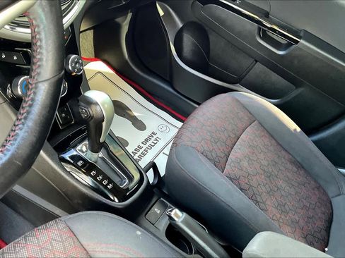 Used 2017 Chevrolet Sonic LT w/ Fun and Sun Package image 16