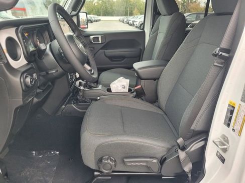 New 2026 Jeep Gladiator Sport image 5