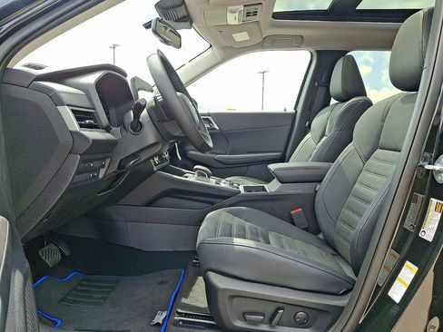 New 2025 Mitsubishi Outlander SE AWD/4WD image 6