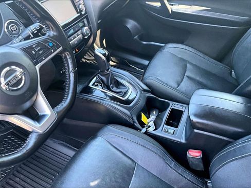 Used 2019 Nissan Rogue Sport SL image 19