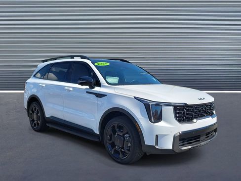 Used 2025 Kia Sorento SX Prestige w/ Olive Brown Leather Package image 2