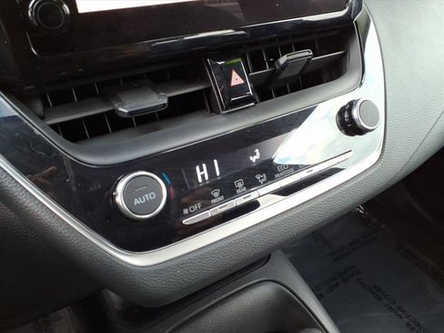 Certified 2023 Toyota Corolla LE image 16