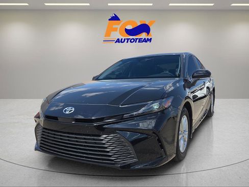 Certified 2025 Toyota Camry LE w/ Convenience Package FWD image 1