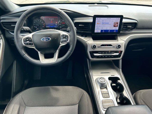Certified 2023 Ford Explorer XLT RWD image 14