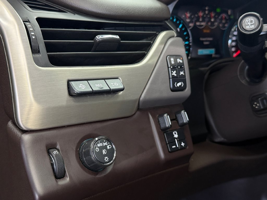Used 2019 GMC Yukon XL Denali w/ Open Road Package RWD image 15