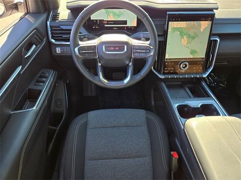 Used 2025 GMC Acadia Elevation image 15