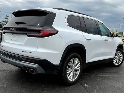 Used 2024 GMC Acadia Elevation FWD image 6