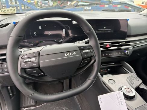 New 2026 Kia Sportage SX Prestige AWD/4WD image 16
