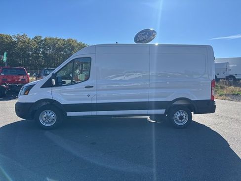 New 2025 Ford Transit 250 148 Medium Roof Extended AWD image 4