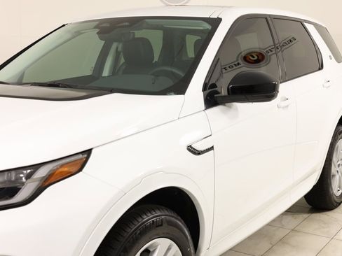 Used 2024 Land Rover Discovery Sport S image 45