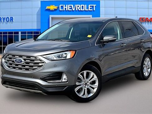 Used 2022 Ford Edge Titanium image 3