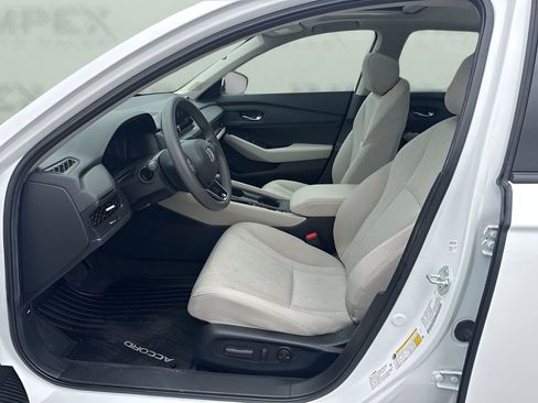 Used 2024 Honda Accord EX image 9