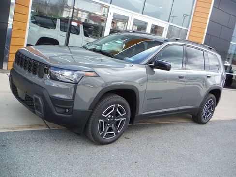 New 2026 Jeep Cherokee Laredo AWD/4WD image 1