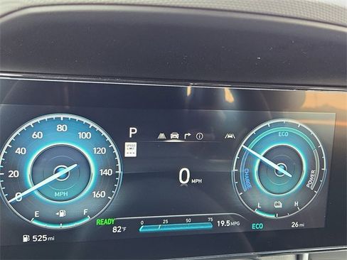 New 2025 Hyundai Elantra SEL image 9