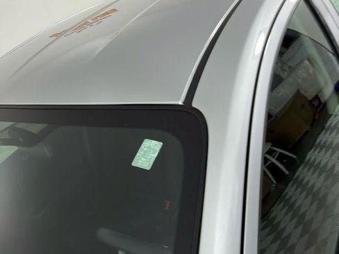 Used 2019 Nissan Versa S FWD image 10