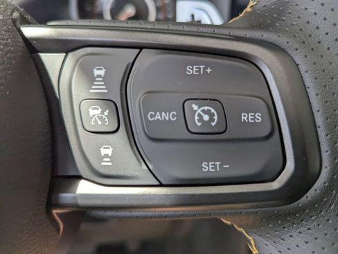 New 2025 Jeep Wrangler Unlimited Rubicon 392 image 13