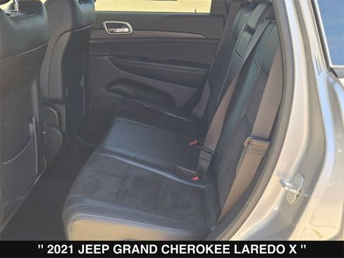 Used 2021 Jeep Grand Cherokee Laredo X image 17
