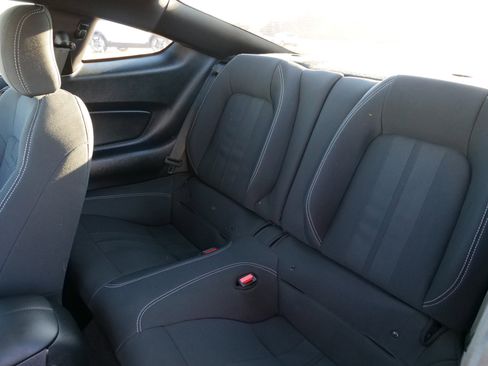 Used 2022 Ford Mustang GT image 15