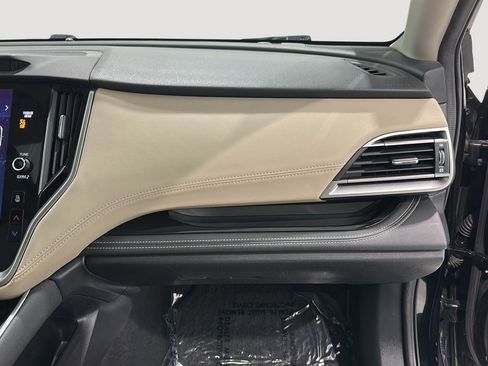 Used 2021 Subaru Outback Limited image 28