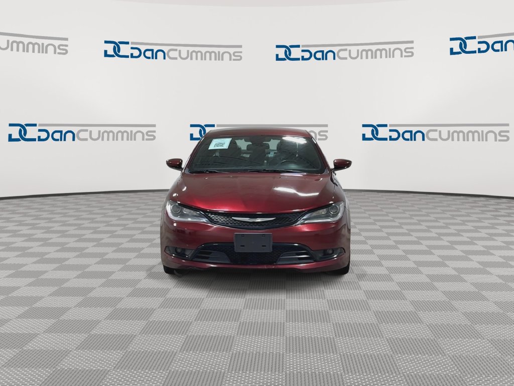 Used 2015 Chrysler 200 S FWD image 3