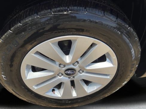 Used 2016 Subaru Outback 2.5i Premium AWD/4WD image 18