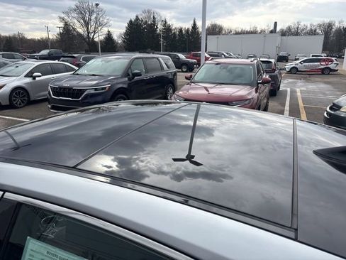 Used 2023 Toyota Camry XLE w/ Cold Weather Package image 6