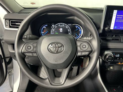 New 2024 Toyota RAV4 LE image 17