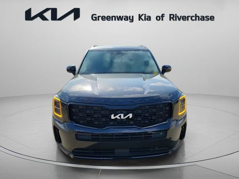 Used 2022 Kia Telluride EX w/ EX Premium Package AWD/4WD image 2