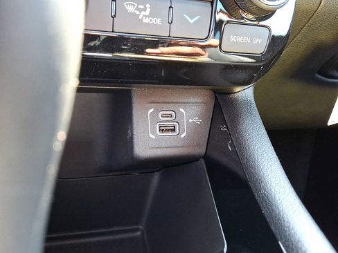 New 2026 Jeep Compass Limited w/ Sun, Sound & Navigation Group AWD/4WD image 18
