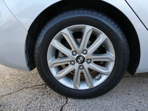 Used 2014 Hyundai Elantra SE w/ Option Group 02 FWD image 31