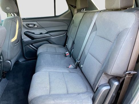 Used 2023 Chevrolet Traverse LT FWD image 22