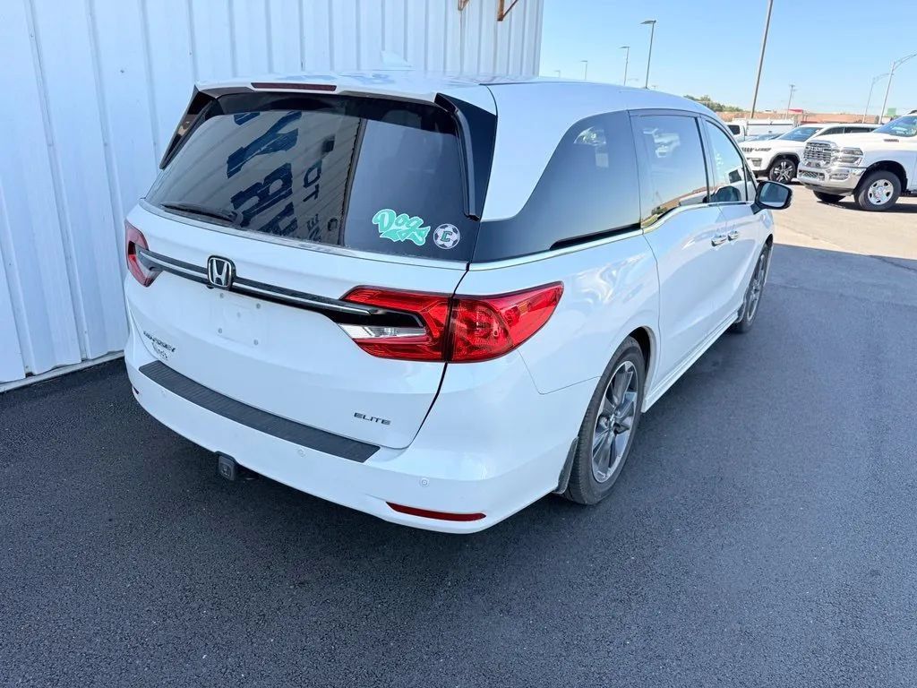 Used 2022 Honda Odyssey Elite image 8