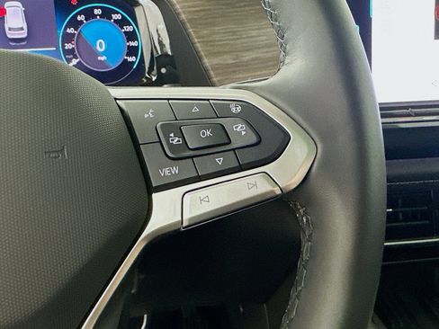 Used 2025 Volkswagen Atlas SEL Premium R-Line AWD/4WD image 20