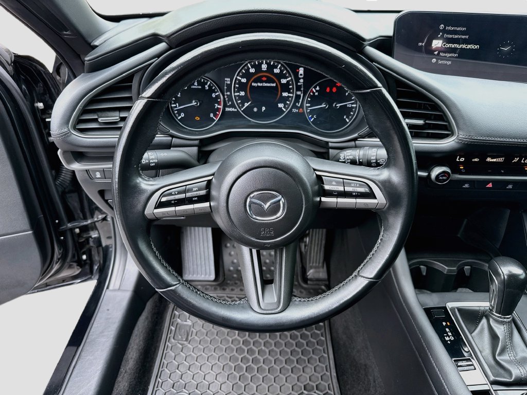 Used 2022 MAZDA MAZDA3 s FWD image 10