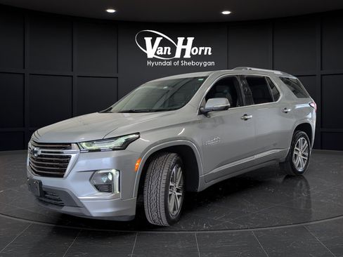 Used 2023 Chevrolet Traverse High Country w/ LPO, Floor Liner Package AWD/4WD image 3