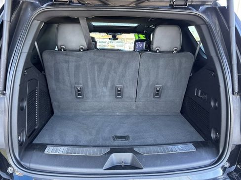 Used 2021 GMC Yukon Denali w/ Denali Premium Package image 7