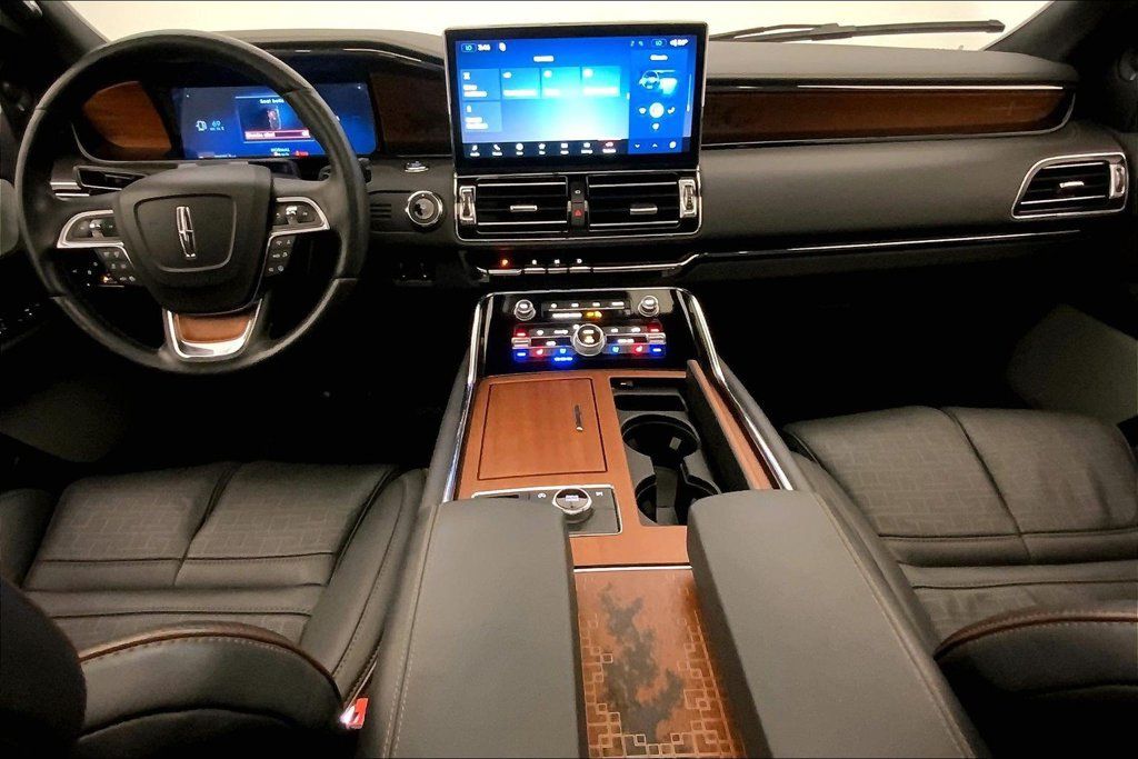 Used 2023 Lincoln Navigator L Black Label AWD/4WD image 16