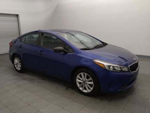 Used 2017 Kia Forte S FWD image 11
