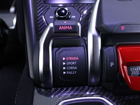 Used 2024 Lamborghini Urus Performante image 43