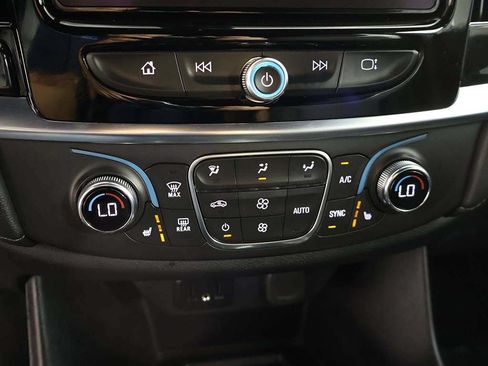 Used 2023 Chevrolet Traverse LT w/ LPO, Floor Liner Package AWD/4WD image 48