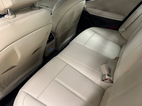 New 2026 Genesis G70 2.5T RWD image 12