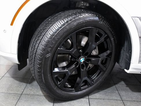 Used 2026 BMW X7 xDrive40i image 7
